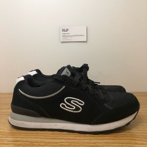 black sketchers size 7 women’s